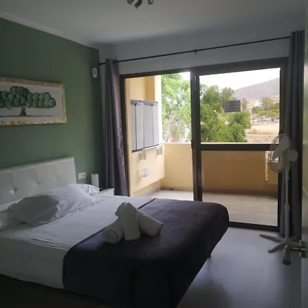 アパート Kulma Del Mar アデヘ